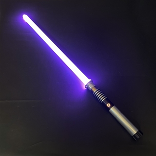 LED lyssværd med metalhåndtag – RGB 16 lysfarver, lydeffekter og genopladelig